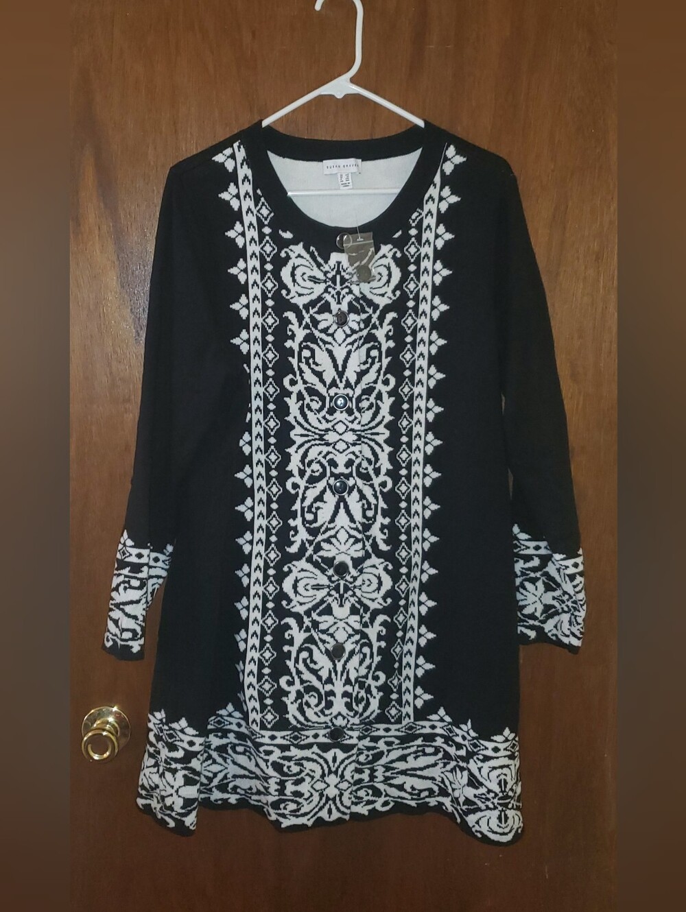 NWT Susan Graver Black and White Ornamental Cardigan Sz 1x